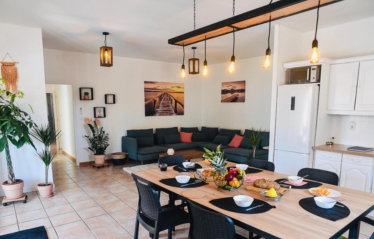 Spacieux T5, Terrasse, Proche Centre,parking Prive *