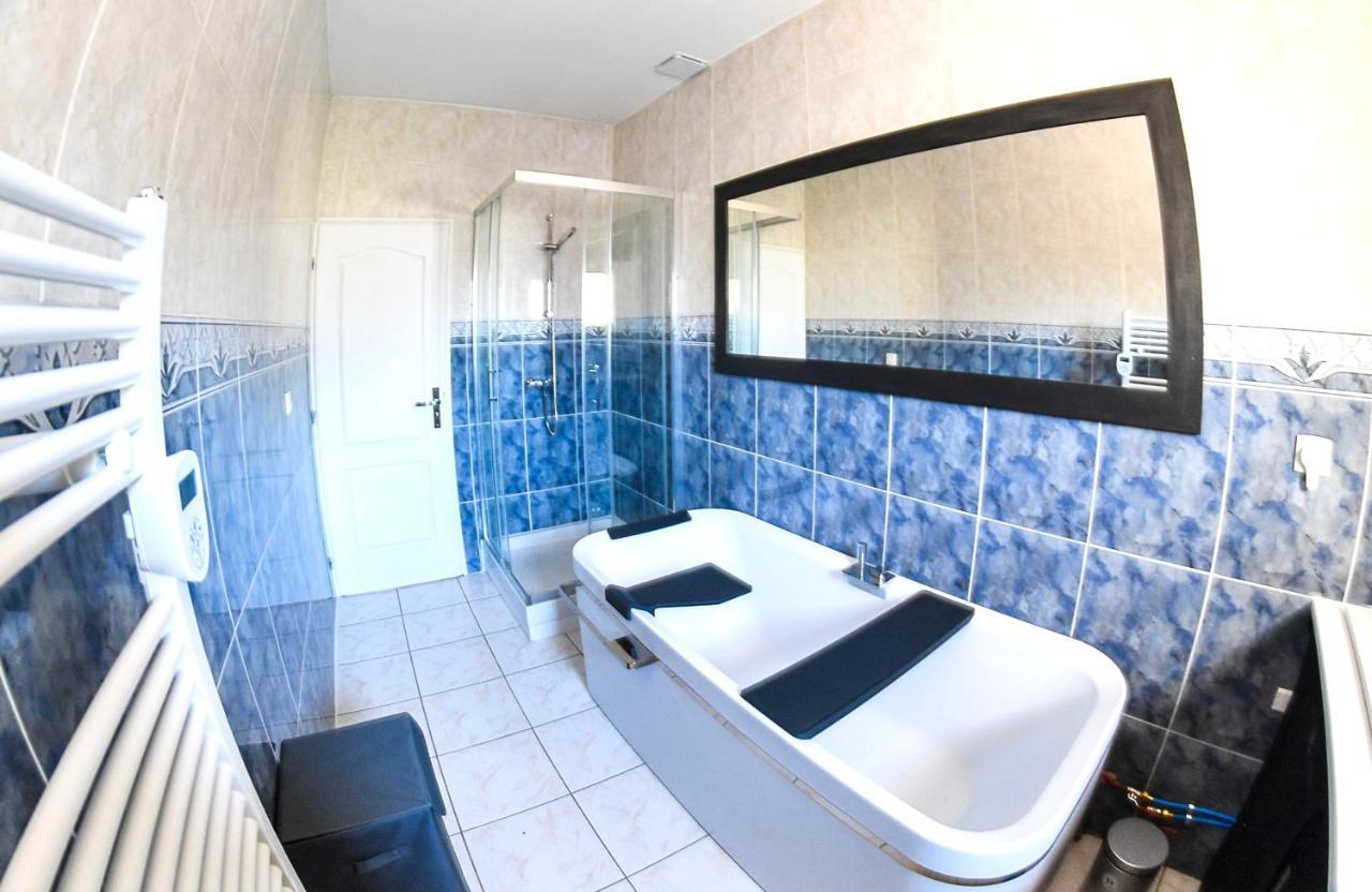 Spacieux T5, Terrasse, Proche Centre,parking Prive * Perpignan