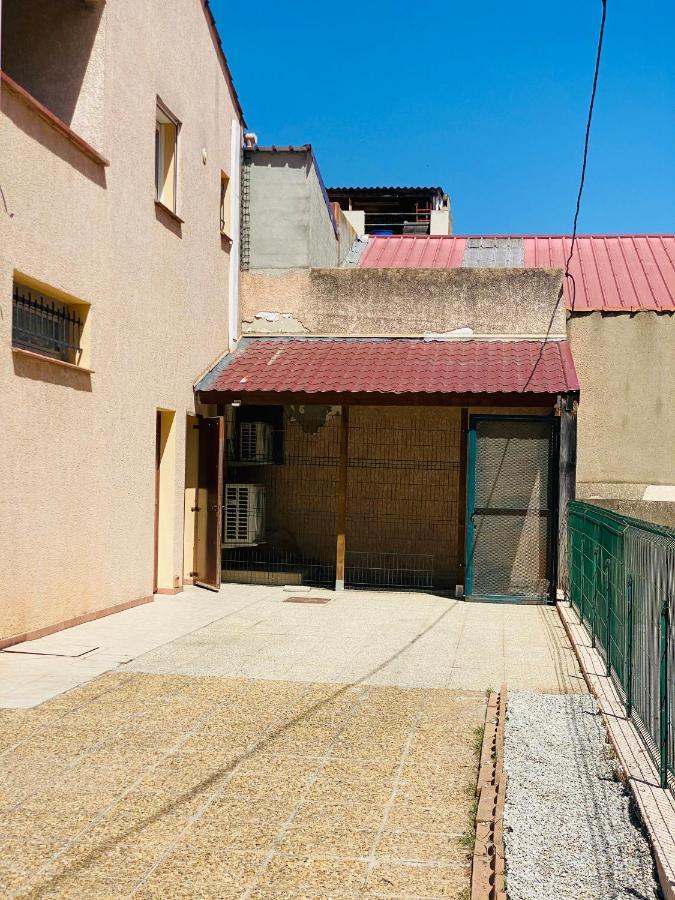 Spacieux T5, Terrasse, Proche Centre,parking Prive Apartment