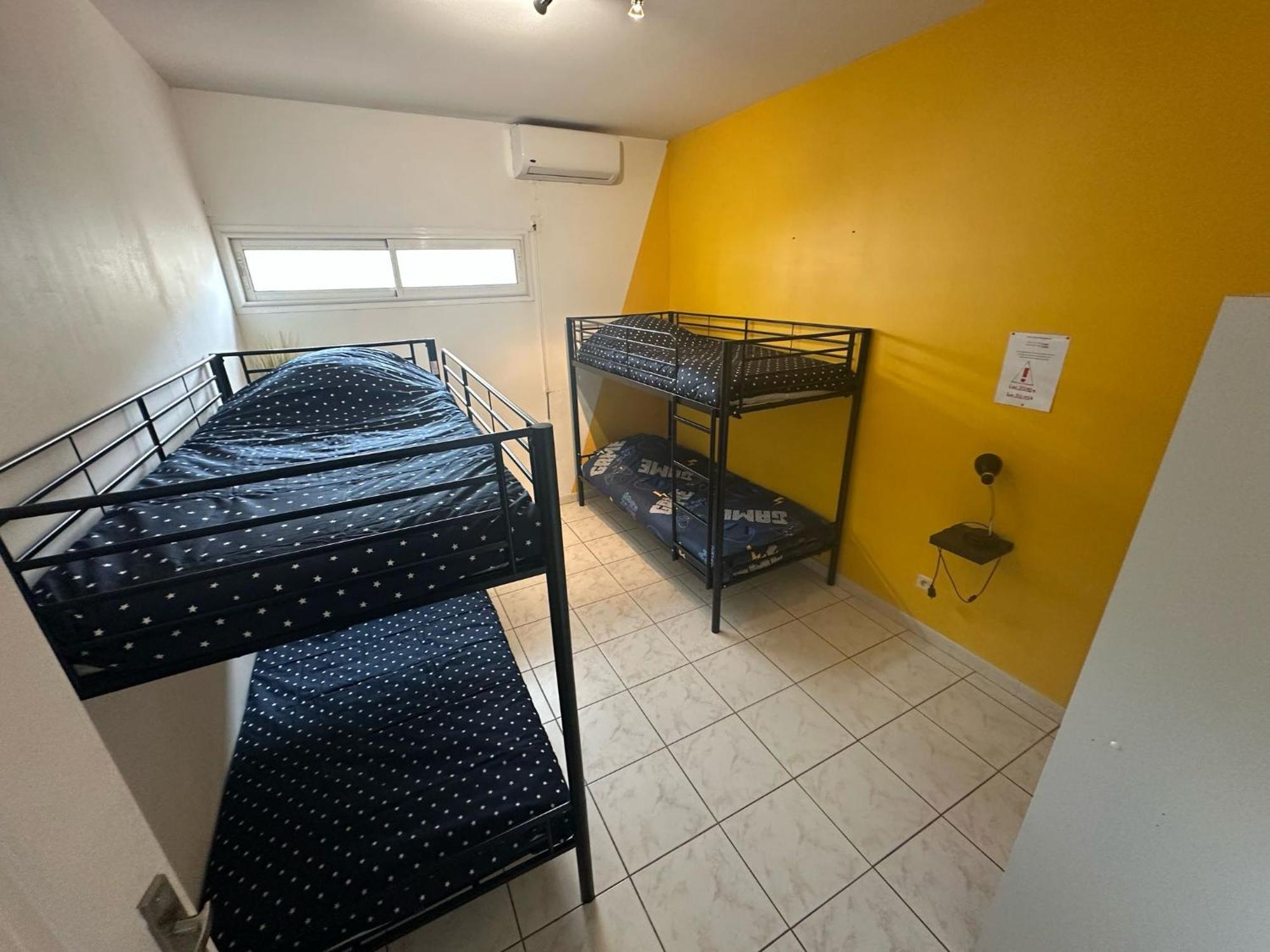 Apartment Spacieux T5, Terrasse, Proche Centre,parking Prive Perpignan